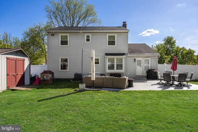 21 LONGHURST RD, Marlton, NJ 08053