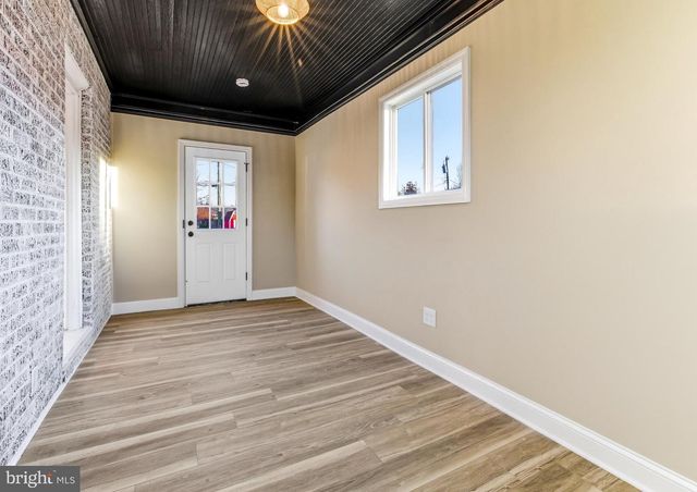 517 GREENWICH AVE, Paulsboro, NJ 08066