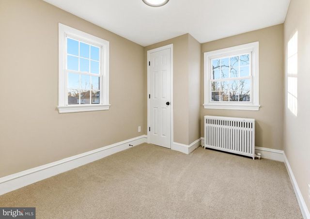 517 GREENWICH AVE, Paulsboro, NJ 08066