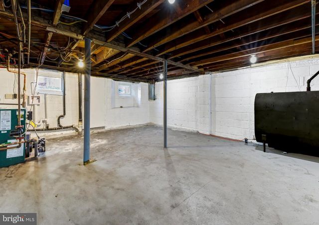 517 GREENWICH AVE, Paulsboro, NJ 08066