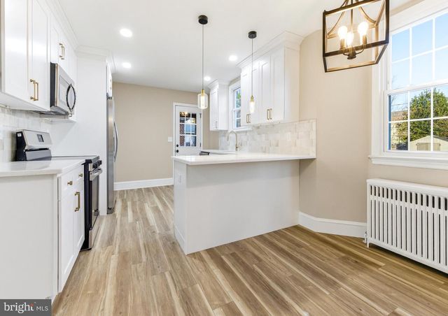 517 GREENWICH AVE, Paulsboro, NJ 08066