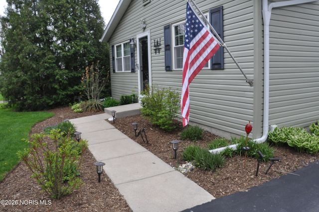 28845 Starlight Road, Perrysburg, OH 43551