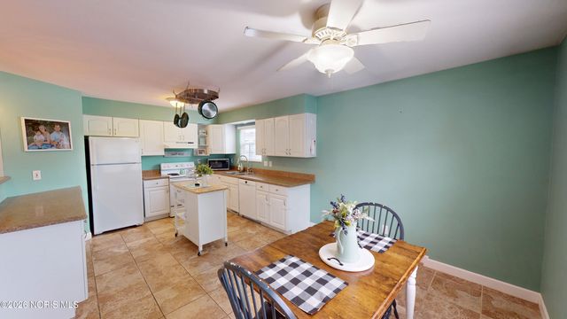 28845 Starlight Road, Perrysburg, OH 43551