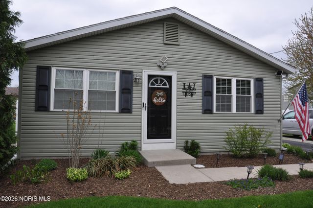 28845 Starlight Road, Perrysburg, OH 43551