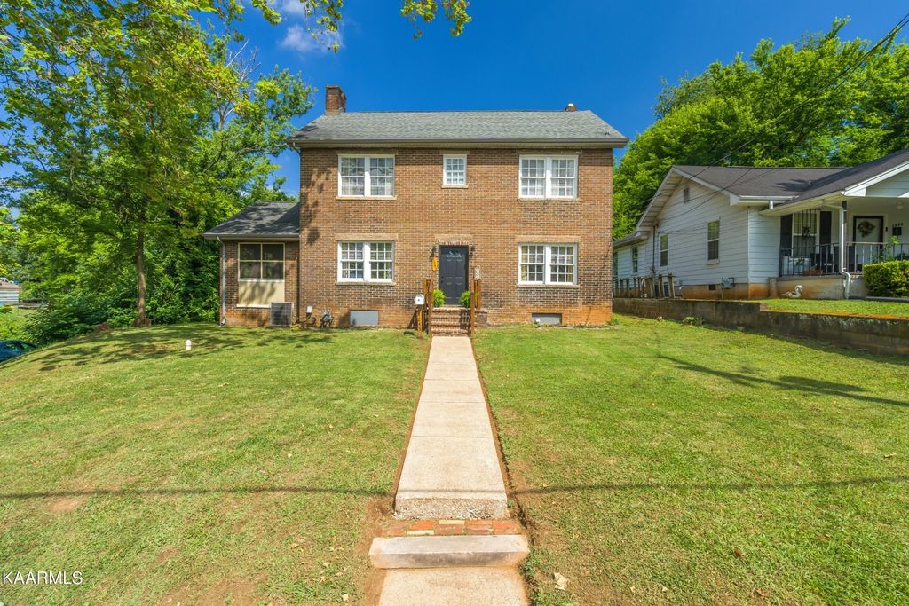 1243 Exeter Ave, Knoxville, TN 37921