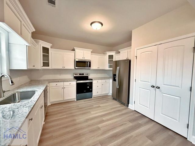 263 Lanier Road NE, Ludowici, GA 31316