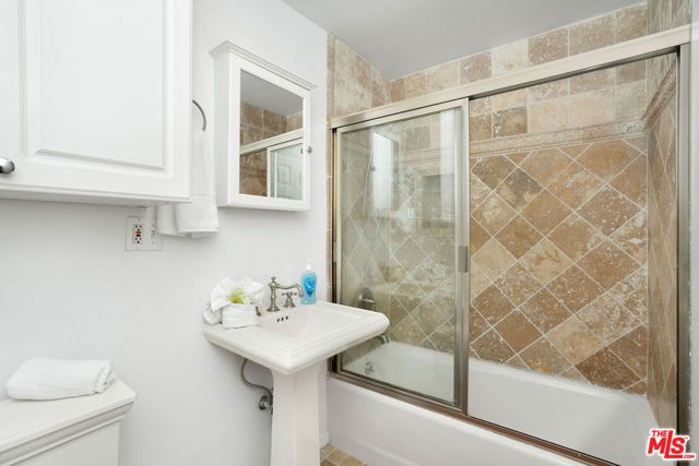 2101 Ocean Avenue 1, Santa Monica, CA 90405