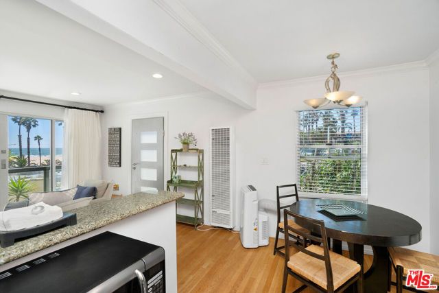 2101 Ocean Avenue 1, Santa Monica, CA 90405