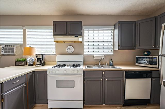 3019 Prospect Street 4, Houston, TX 77004