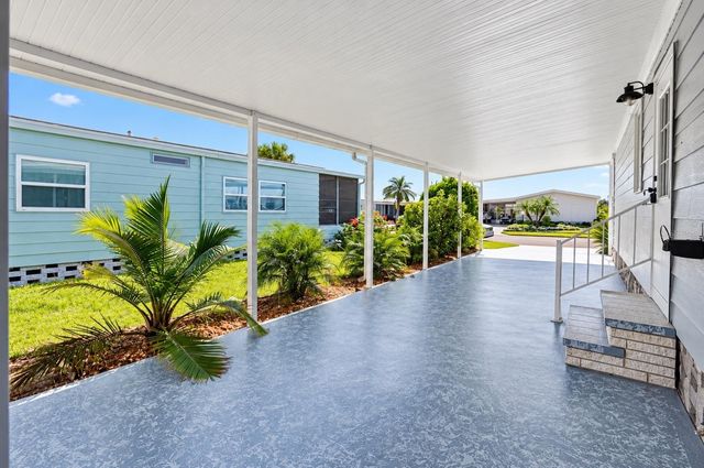 8534 IMPERIAL CIRCLE, Palmetto, FL 34221