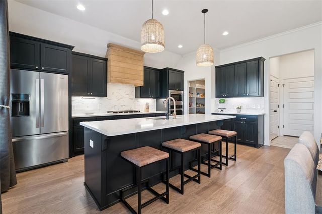 14265 White Falls Lane, Edmond, OK 73025