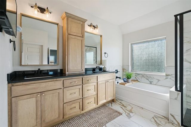 14265 White Falls Lane, Edmond, OK 73025