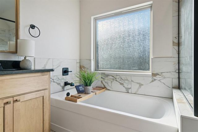 14265 White Falls Lane, Edmond, OK 73025