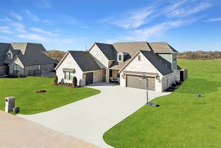 14265 White Falls Lane, Edmond, OK 73025