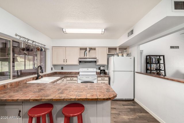 12618 N 41ST Avenue, Phoenix, AZ 85029