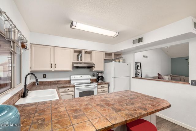 12618 N 41ST Avenue, Phoenix, AZ 85029