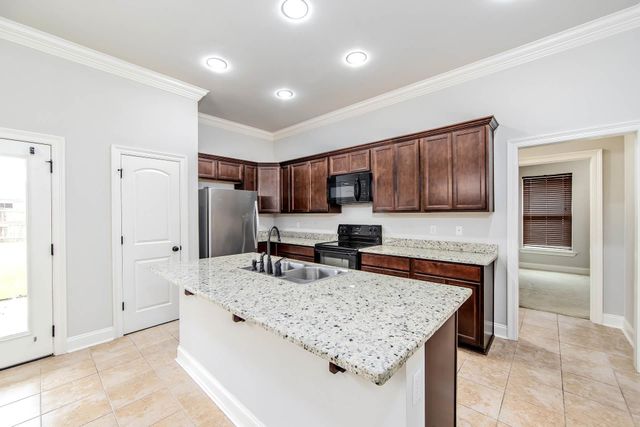143 Magnolia Bluff Drive, Gray, LA 70359