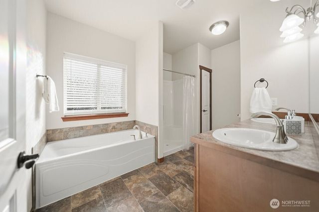 2436 NE Dynasty Drive, Poulsbo, WA 98370