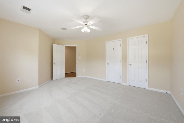 3679 EXPEDITION DR, Triangle, VA 22172