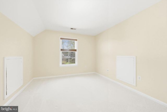 3679 EXPEDITION DR, Triangle, VA 22172