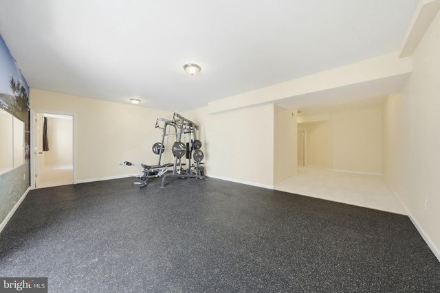 3679 EXPEDITION DR, Triangle, VA 22172