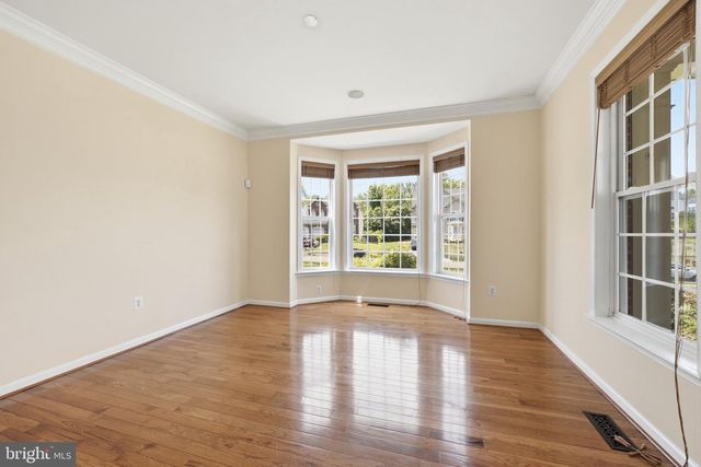 3679 EXPEDITION DR, Triangle, VA 22172
