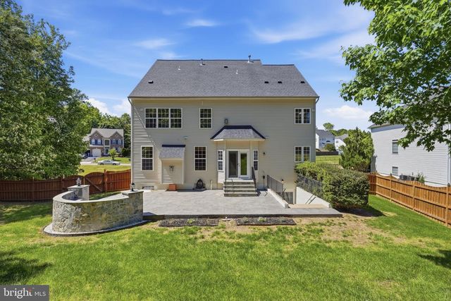 3679 EXPEDITION DR, Triangle, VA 22172