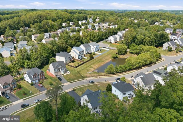 3679 EXPEDITION DR, Triangle, VA 22172