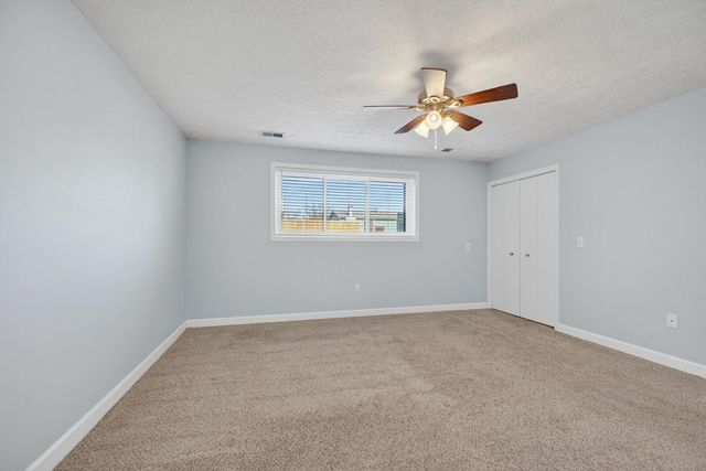 4195 Fairview Drive 4, Bettendorf, IA 52722