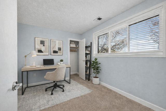 4195 Fairview Drive 4, Bettendorf, IA 52722