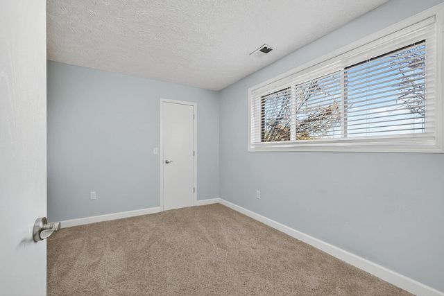 4195 Fairview Drive 4, Bettendorf, IA 52722