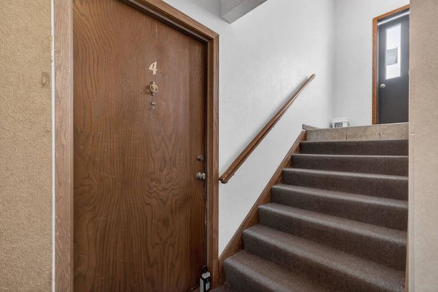 4195 Fairview Drive 4, Bettendorf, IA 52722