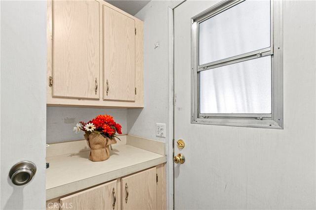 1701 S Thornburg Street 108, Santa Maria, CA 93458