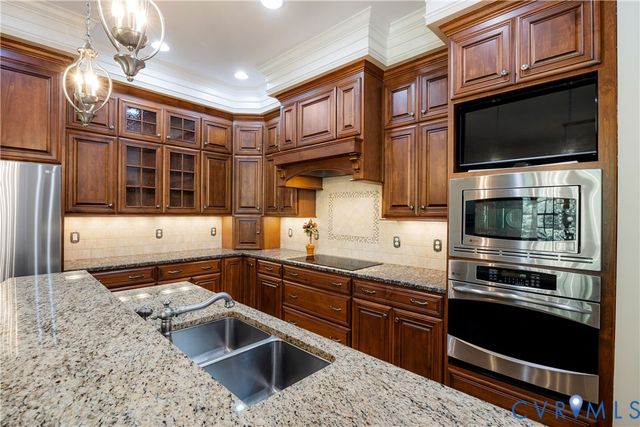 628 Cedar Run Rd, Manakin Sabot, VA 23103