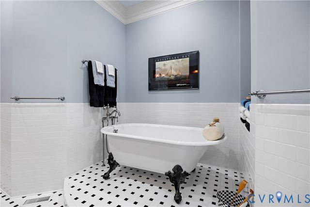 628 Cedar Run Rd, Manakin Sabot, VA 23103