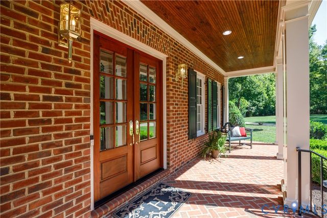 628 Cedar Run Rd, Manakin Sabot, VA 23103