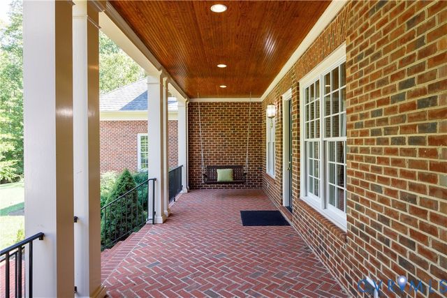 628 Cedar Run Rd, Manakin Sabot, VA 23103
