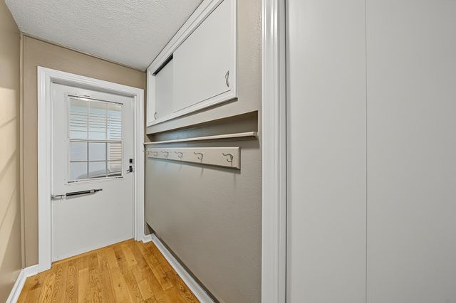 818 SE Walnut Ridge Drive, Waukee, IA 50263