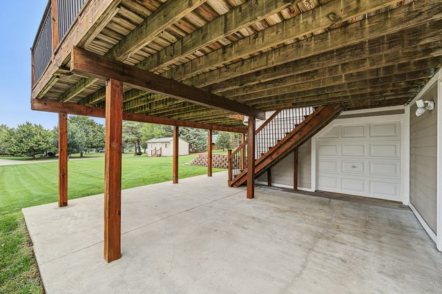 818 SE Walnut Ridge Drive, Waukee, IA 50263
