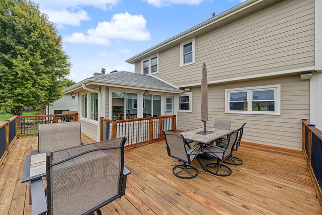818 SE Walnut Ridge Drive, Waukee, IA 50263
