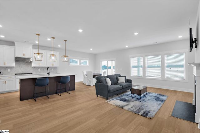 148 Cedar Shoals Way, Simpsonville, SC 29680