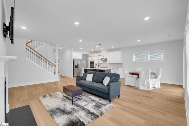 148 Cedar Shoals Way, Simpsonville, SC 29680