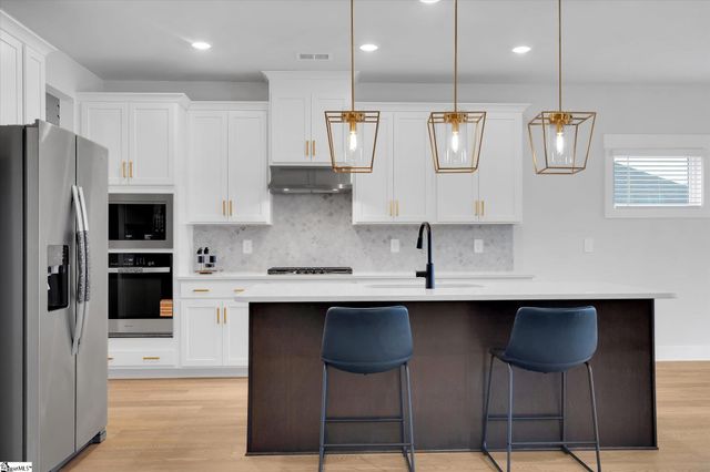 148 Cedar Shoals Way, Simpsonville, SC 29680