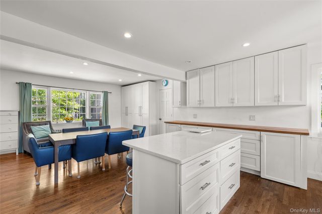 156 Moore Avenue, Massapequa Park, NY 11762