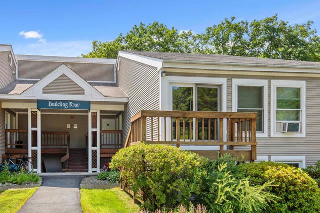 30 Wolf Rd Unit 414, Lebanon, NH 03766