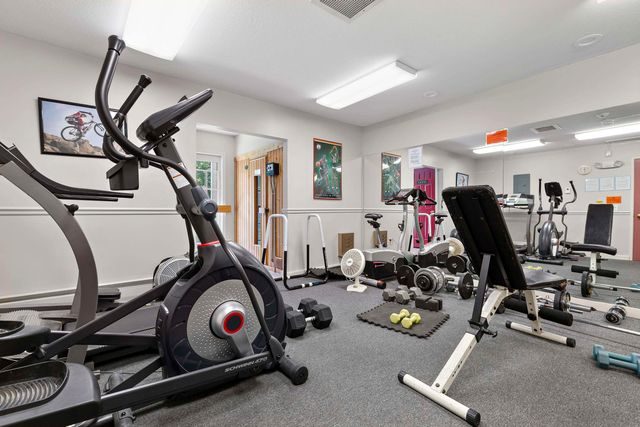 30 Wolf Rd Unit 414, Lebanon, NH 03766