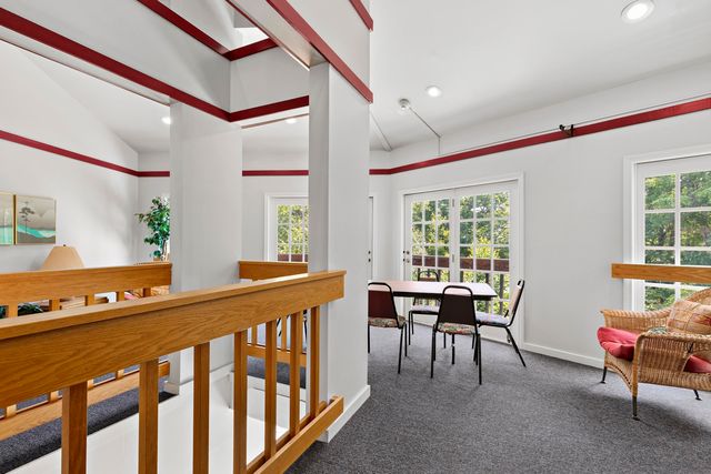 30 Wolf Rd Unit 414, Lebanon, NH 03766