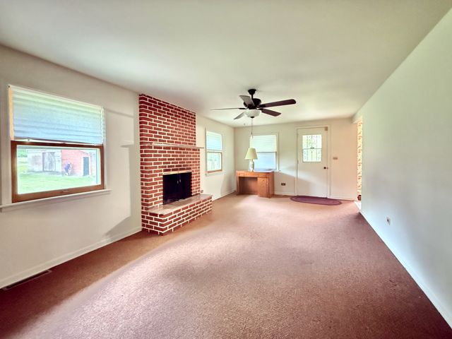 18N988 Angelina Place, Algonquin, IL 60102