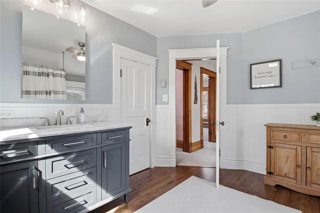 1619 Hayden Avenue, Altoona, WI 54720