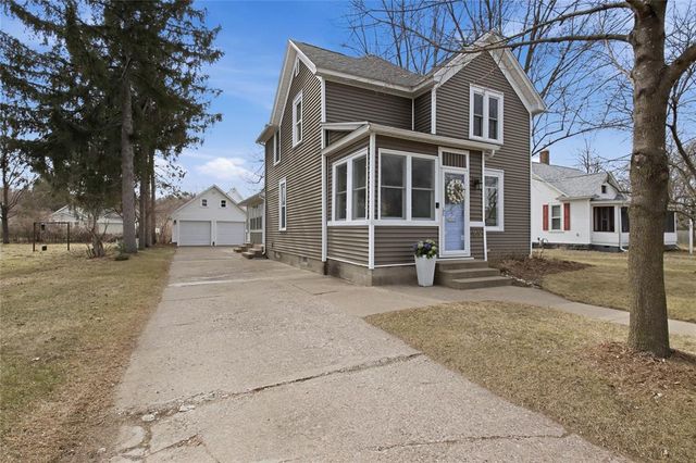 1619 Hayden Avenue, Altoona, WI 54720